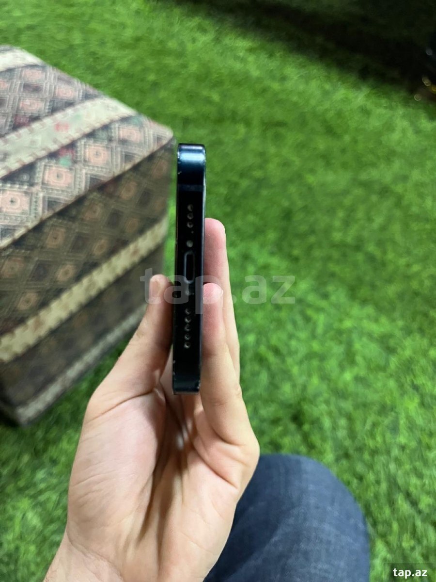 Apple iPhone 13 Green 128GB/4GB (4)