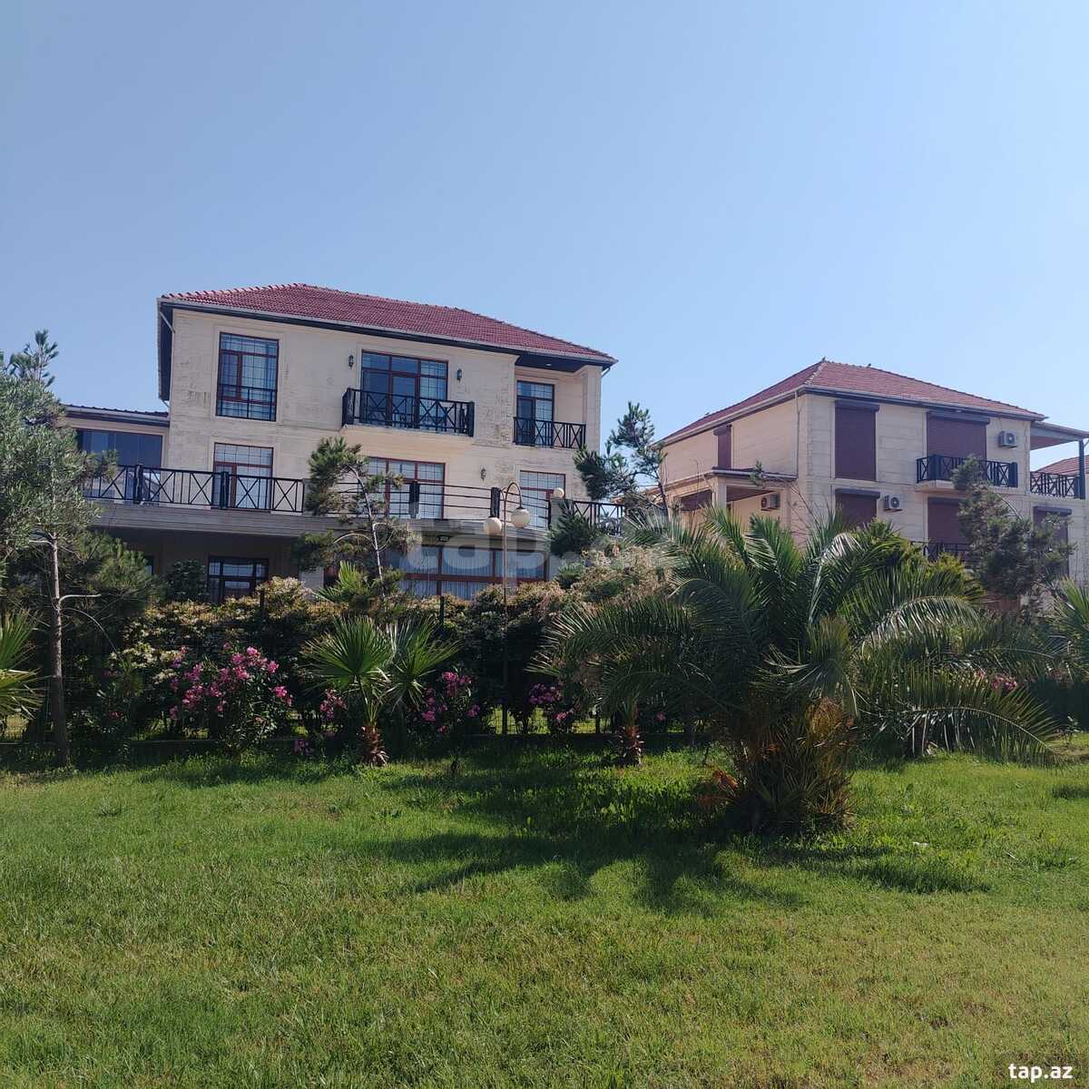 Bağ evi, Buzovna qəs. (2)