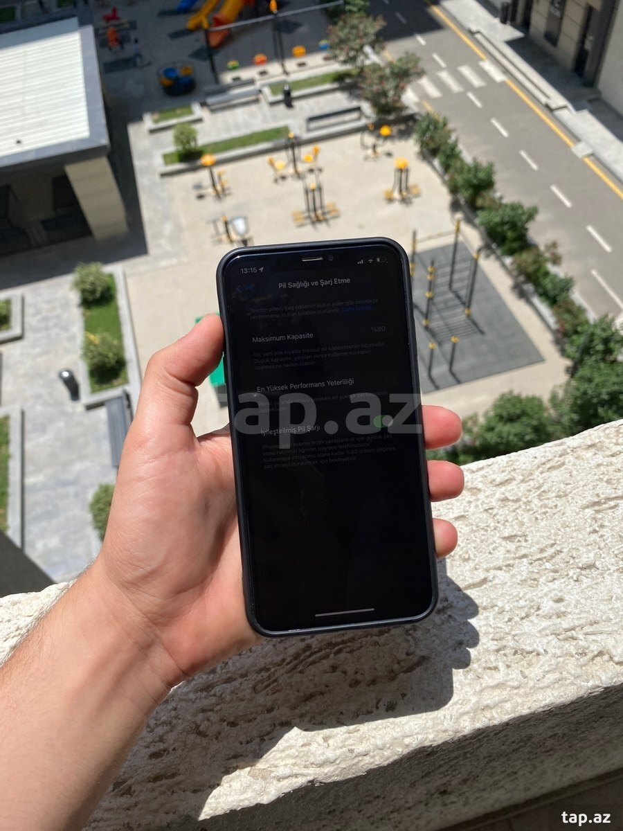 Apple iPhone XS Max Space Gray 64GB/4GB (4)
