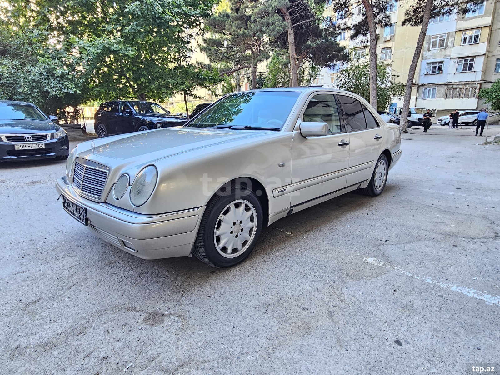 Mercedes E 280, 1998 il (3)