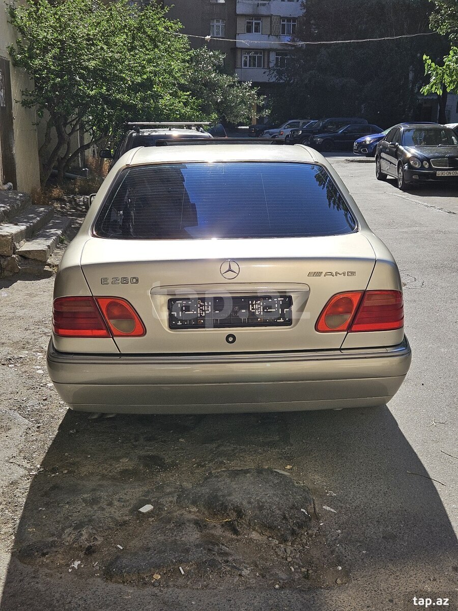 Mercedes E 280, 1998 il (12)