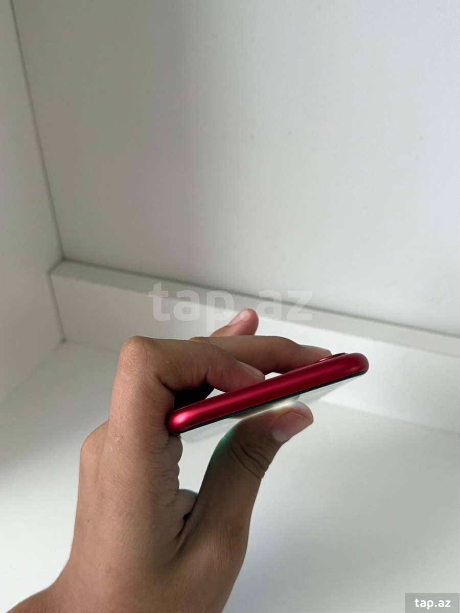 Apple iPhone 11 Red 128GB/4GB (3)