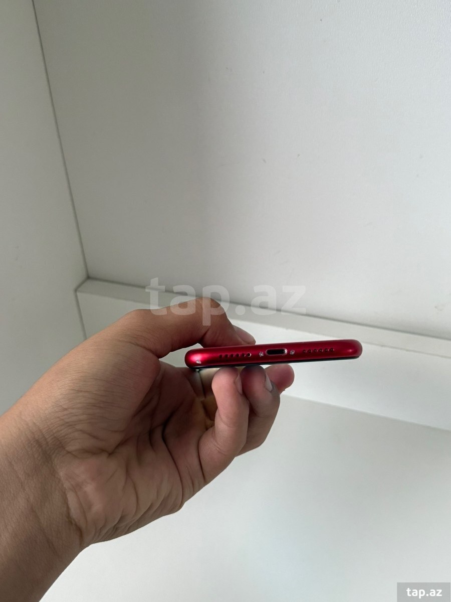 Apple iPhone 11 Red 128GB/4GB (5)