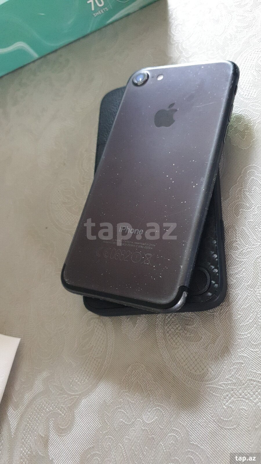 Apple iPhone 7 Black 256GB (2)