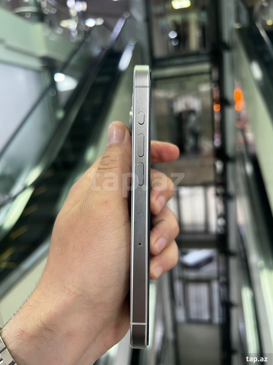 Apple iPhone 15 Pro White Titanium 128GB/8GB (5)