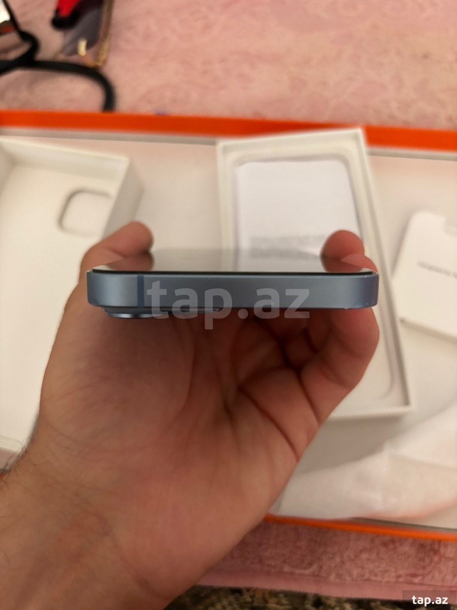 Apple iPhone 14 Blue 128GB/4GB (3)