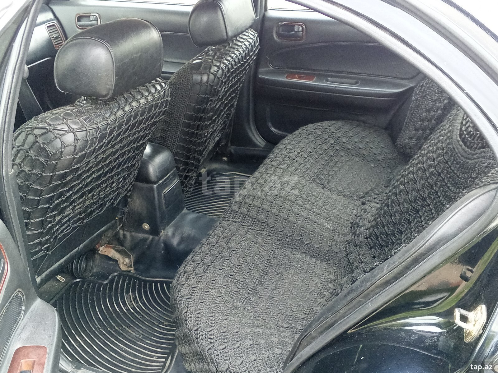 Nissan Maxima, 1996 il (12)