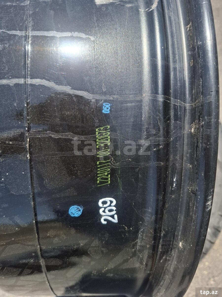 BMW X7 təkərləri R23 (4)