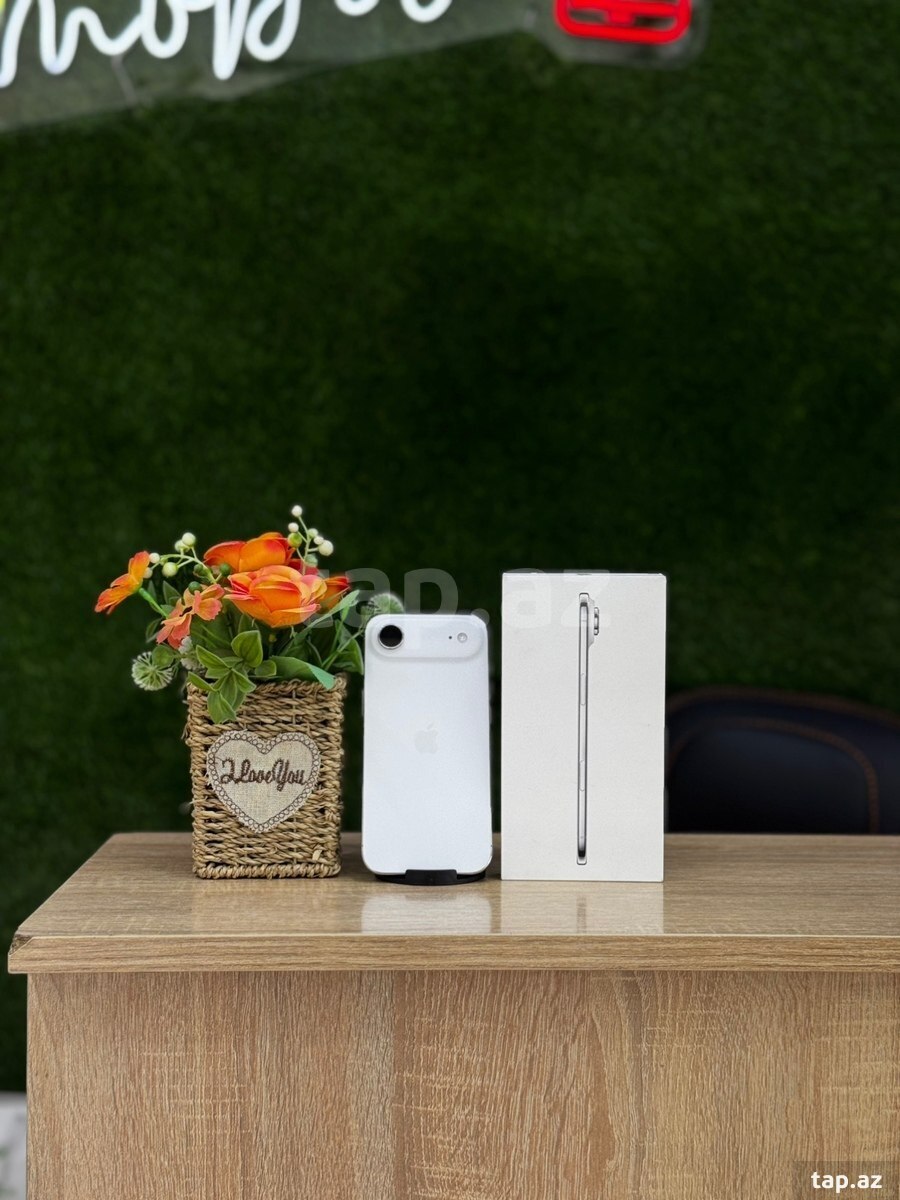 Apple iPhone Air Cloud White 256GB/8GB