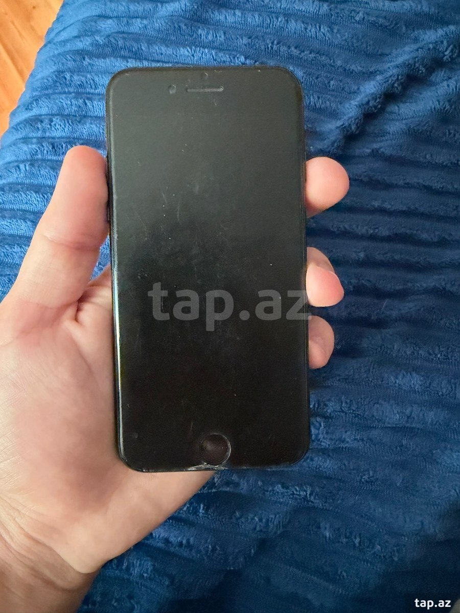 Apple iPhone SE (2020) Black 64GB/3GB (3)