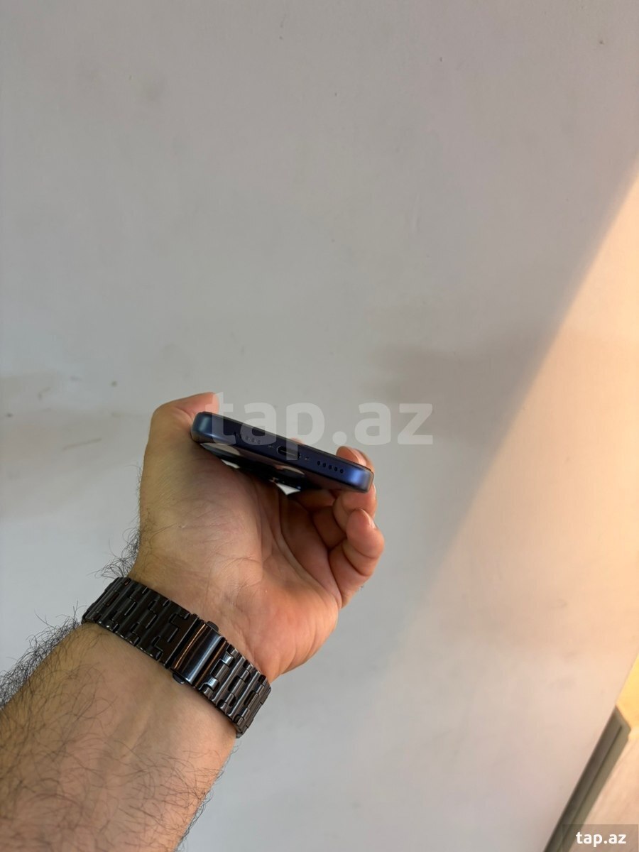 Apple iPhone 17 Pro Deep Blue 256GB/12GB (5)