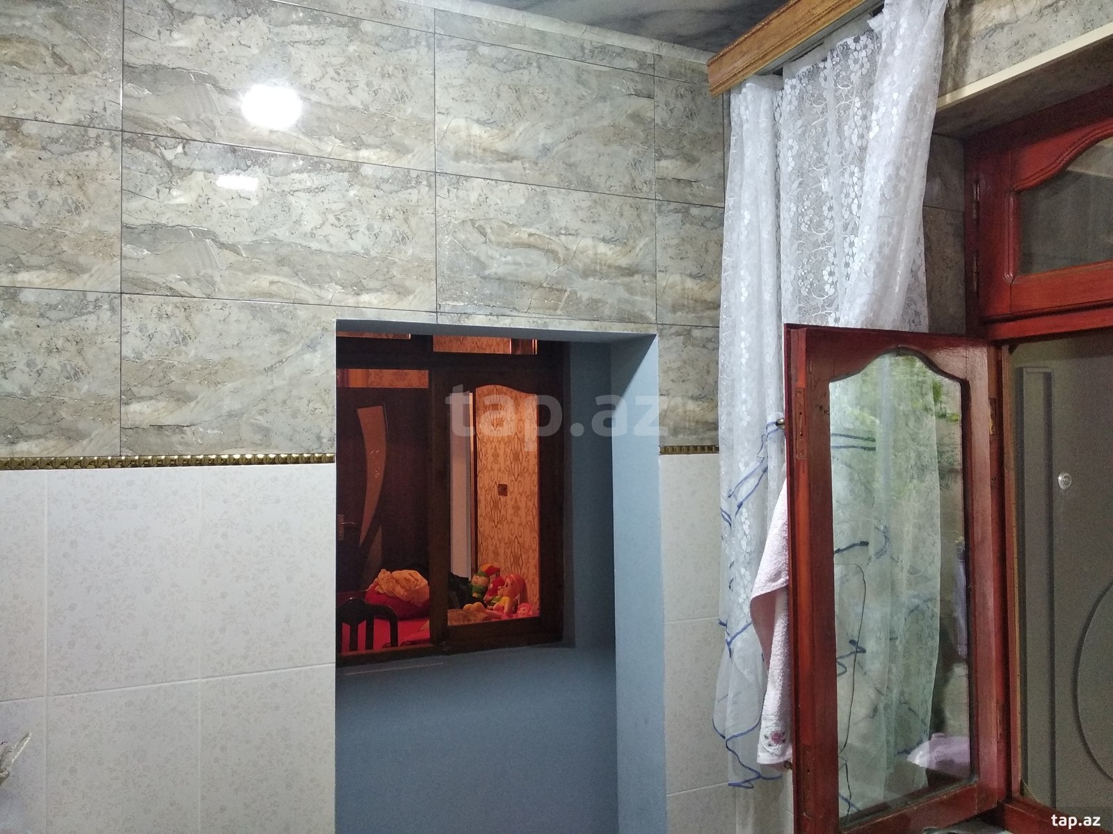 Həyət evi, N. Abdullayev küç. 4/33a (23)