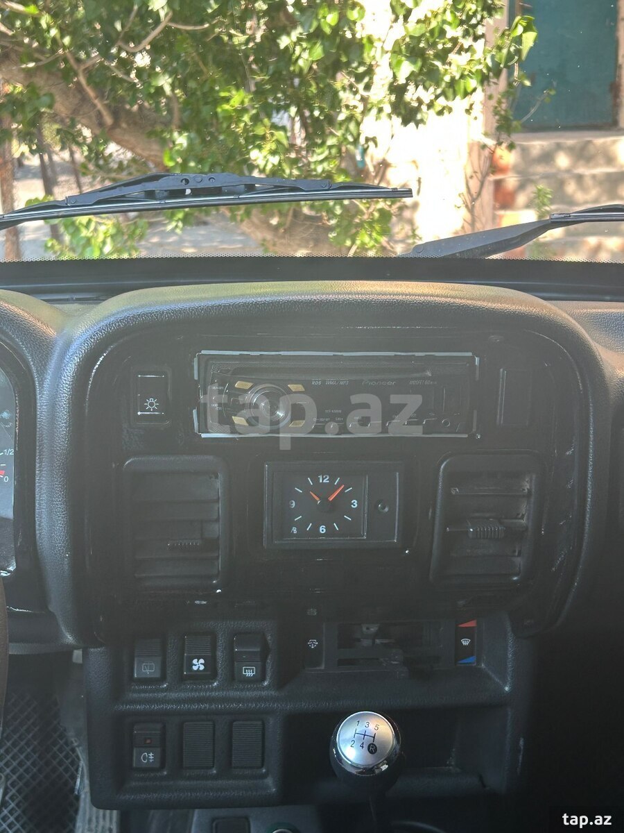 LADA (VAZ) Niva Euro şiti (4)