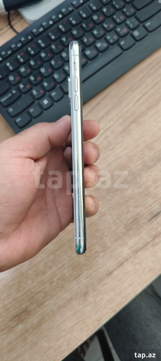 Apple iPhone XS Max Silver 256GB/4GB (4)