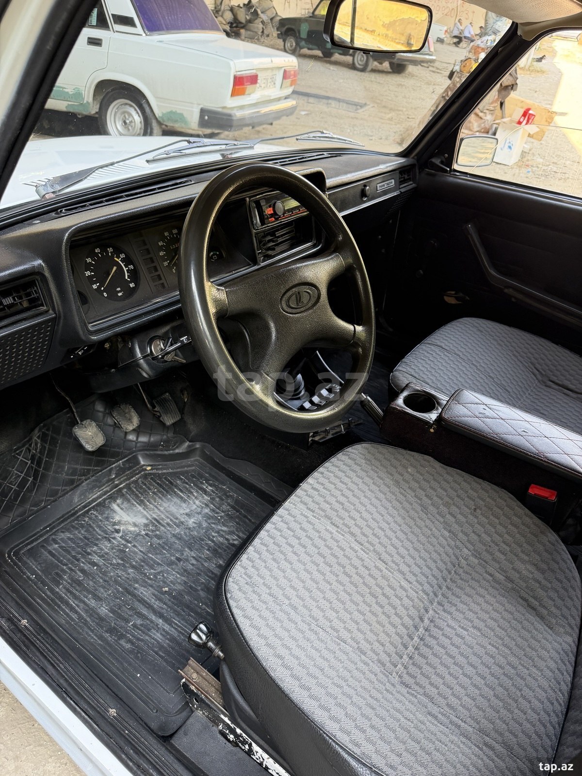 LADA (VAZ) 2107, 2004 il (10)