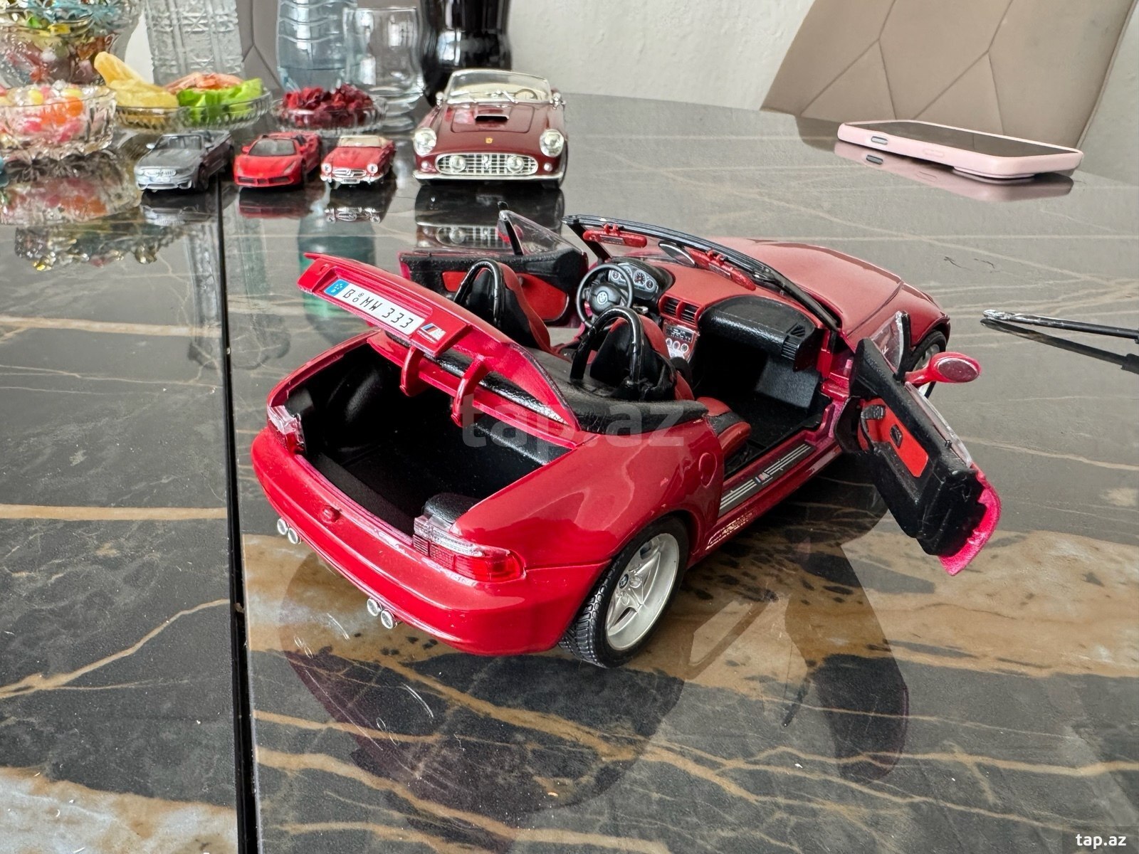 Model BMW M 1/18 (4)