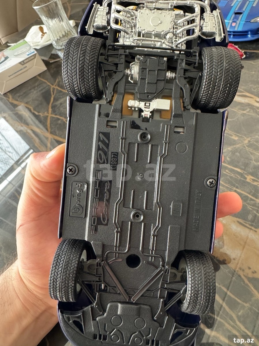 Porsche 911 1/18 modeli (6)