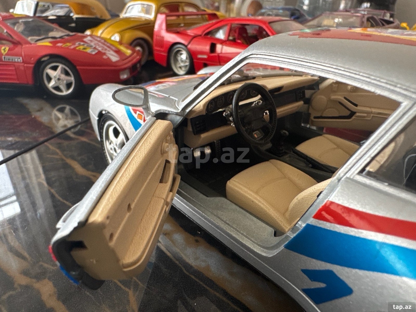 Model Porsche 1/18 (3)