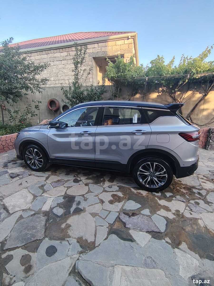 Geely Coolray, 2021 il (4)