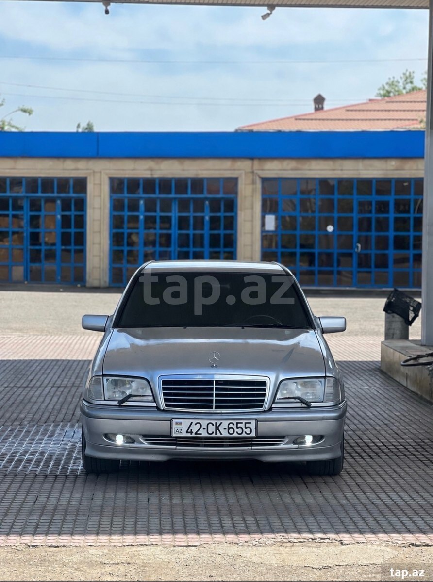 Mercedes C 180, 1998 il (2)