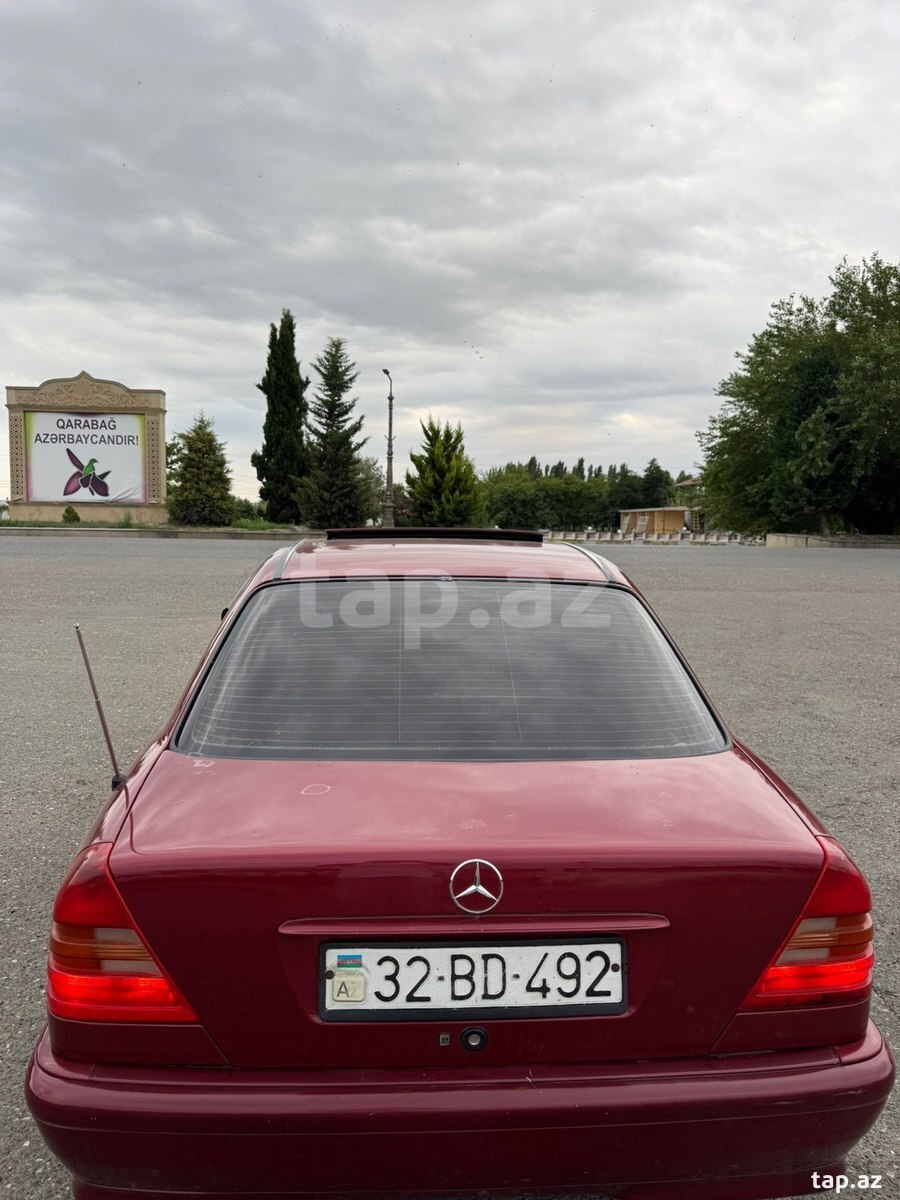 Mercedes C 180, 1993 il (6)