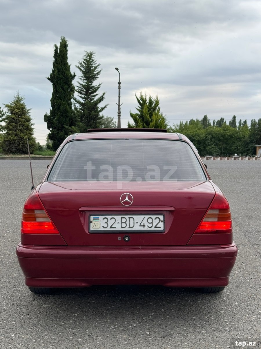 Mercedes C 180, 1993 il (4)