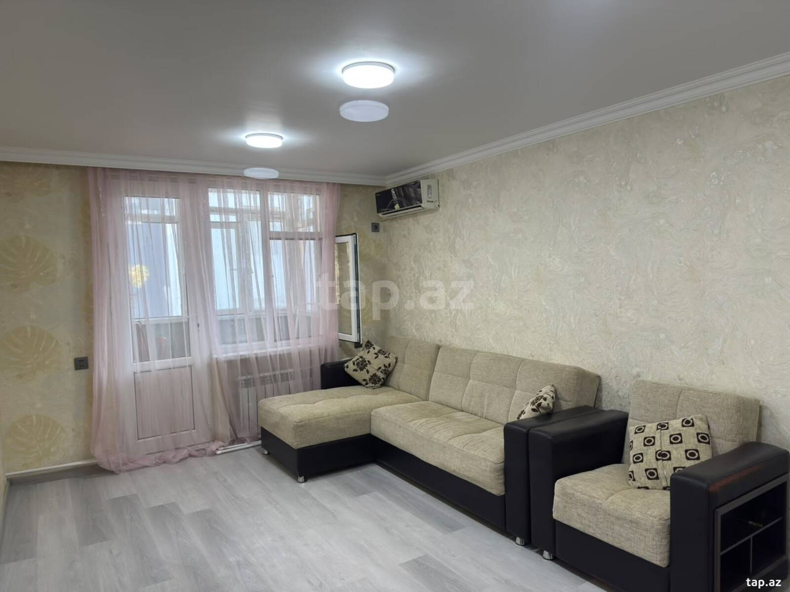 2-otaqlı mənzil kirayə verilir, Inşaatçılar m., 50 m²