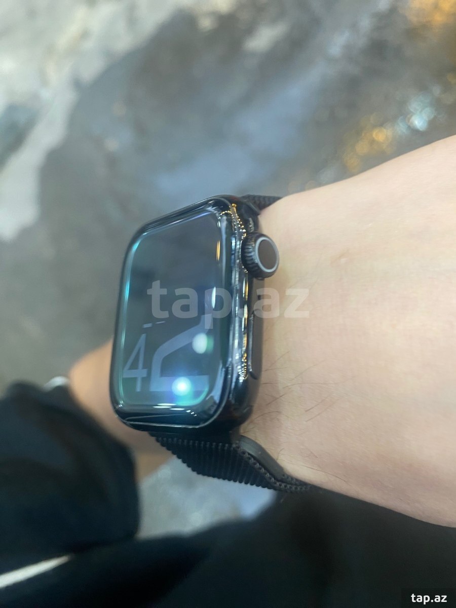 Apple Watch Series 11 Aluminum Jet Black 42mm (2)