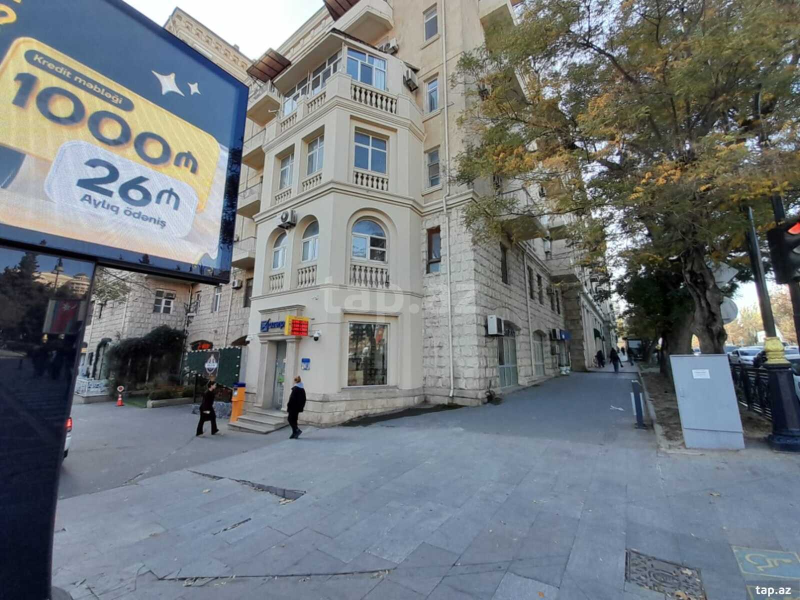 3-otaqlı mənzil, Bakıxanov küç. 30, 93.3 m² (2)