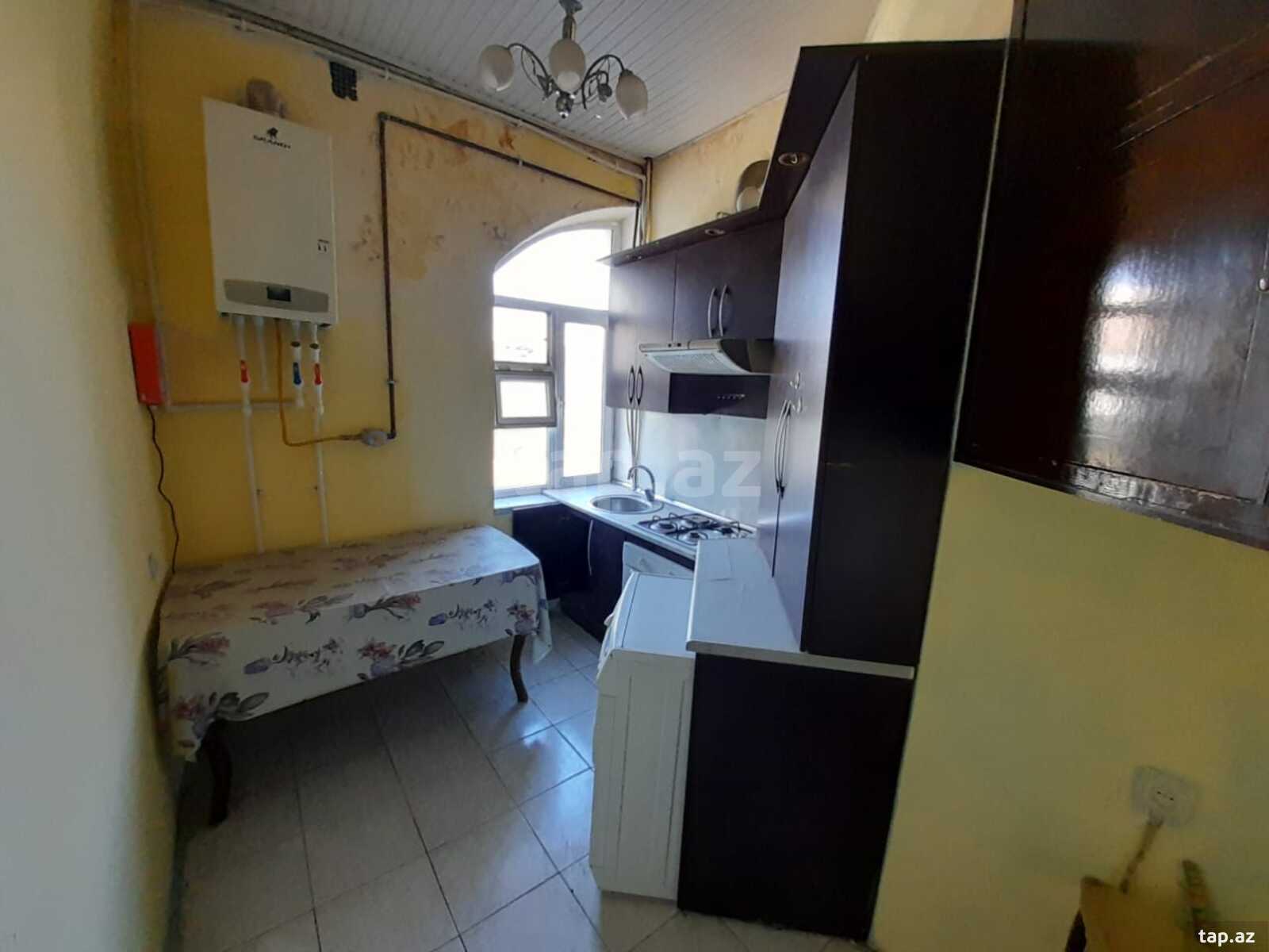 3-otaqlı mənzil, Bakıxanov küç. 30, 93.3 m² (8)