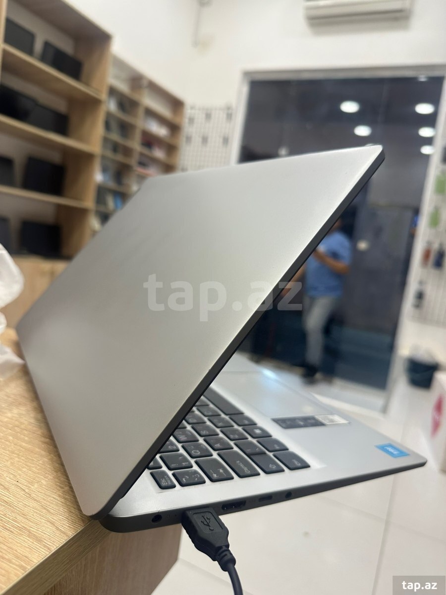 Noutbuk Lenovo (4)