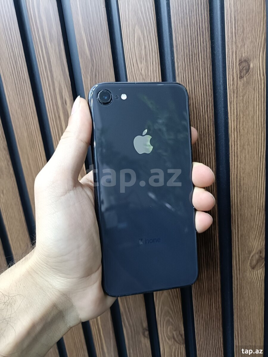 Apple iPhone 8 Space Gray 64GB (2)