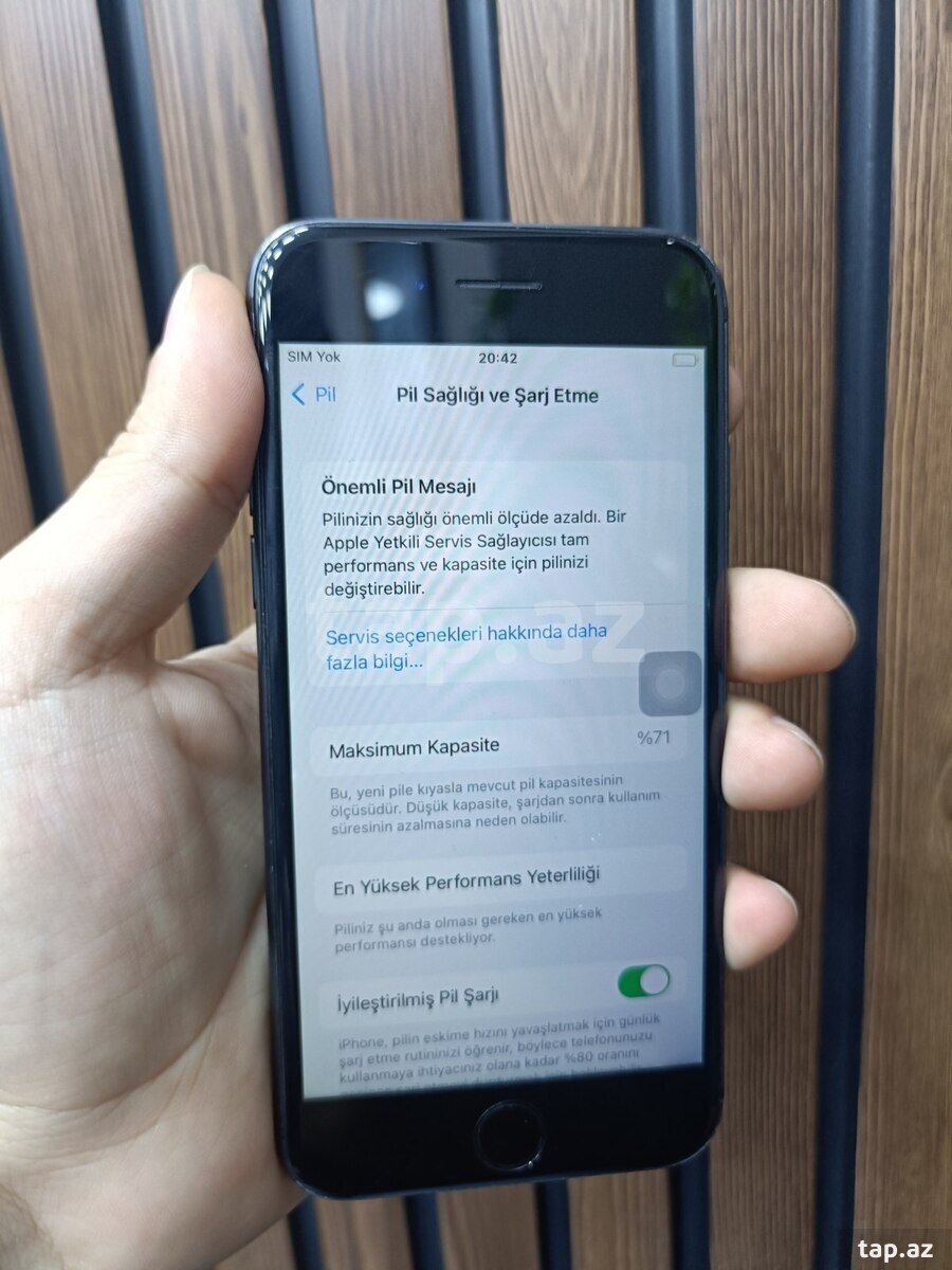 Apple iPhone 8 Space Gray 64GB (4)