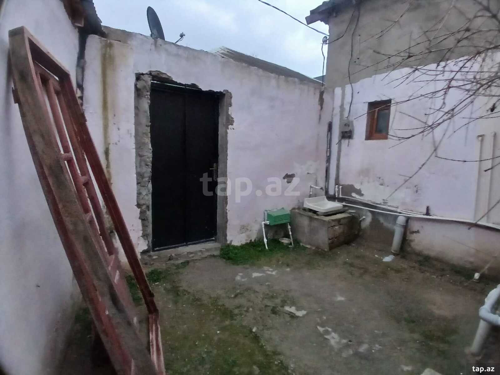 Həyət evi, Hövsan qəs. (7)