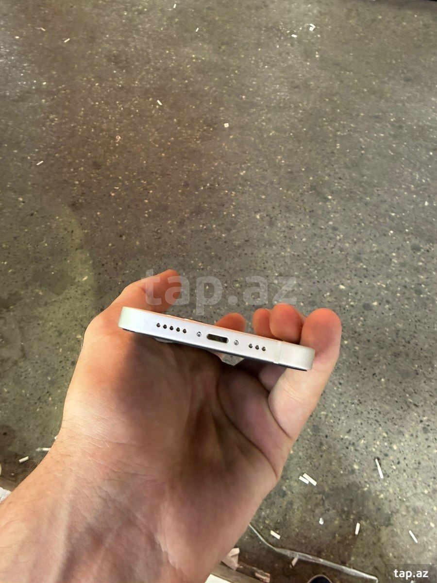 Apple iPhone 13 Starlight 256GB/4GB (5)