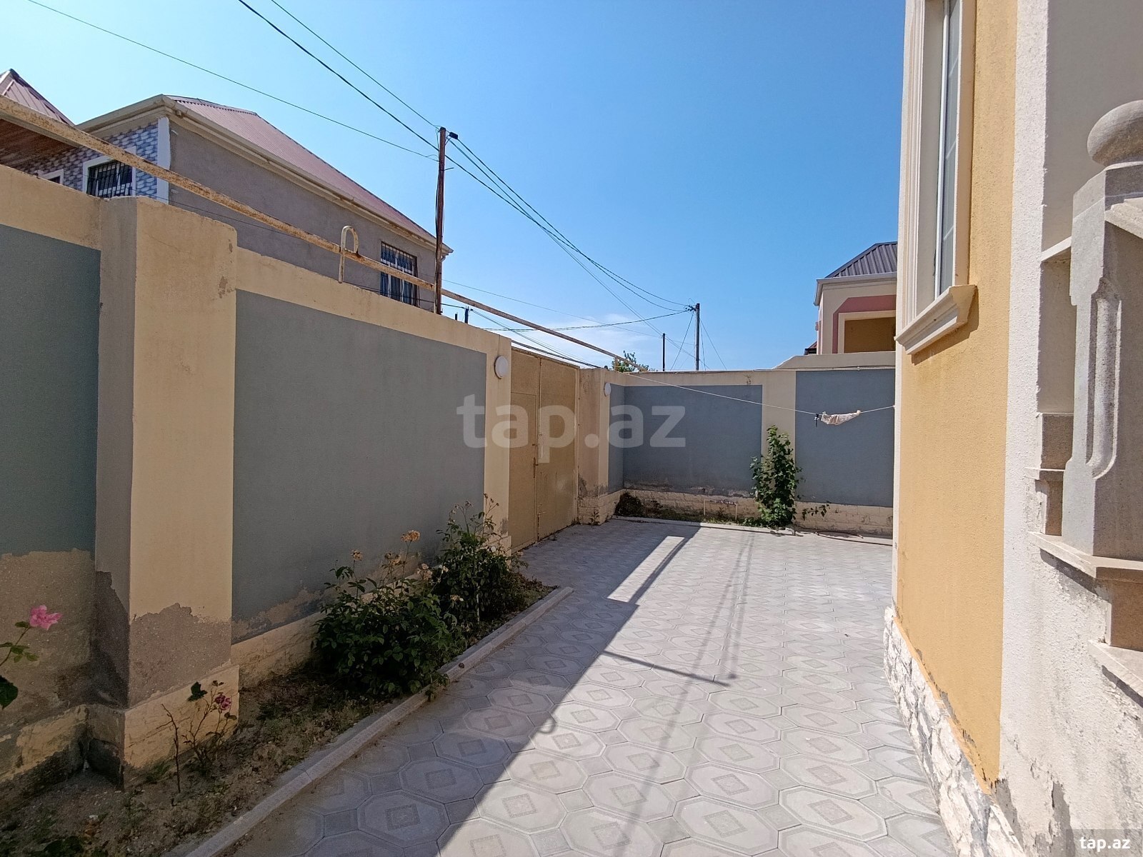 Həyət evi, Zabrat qəs. (3)