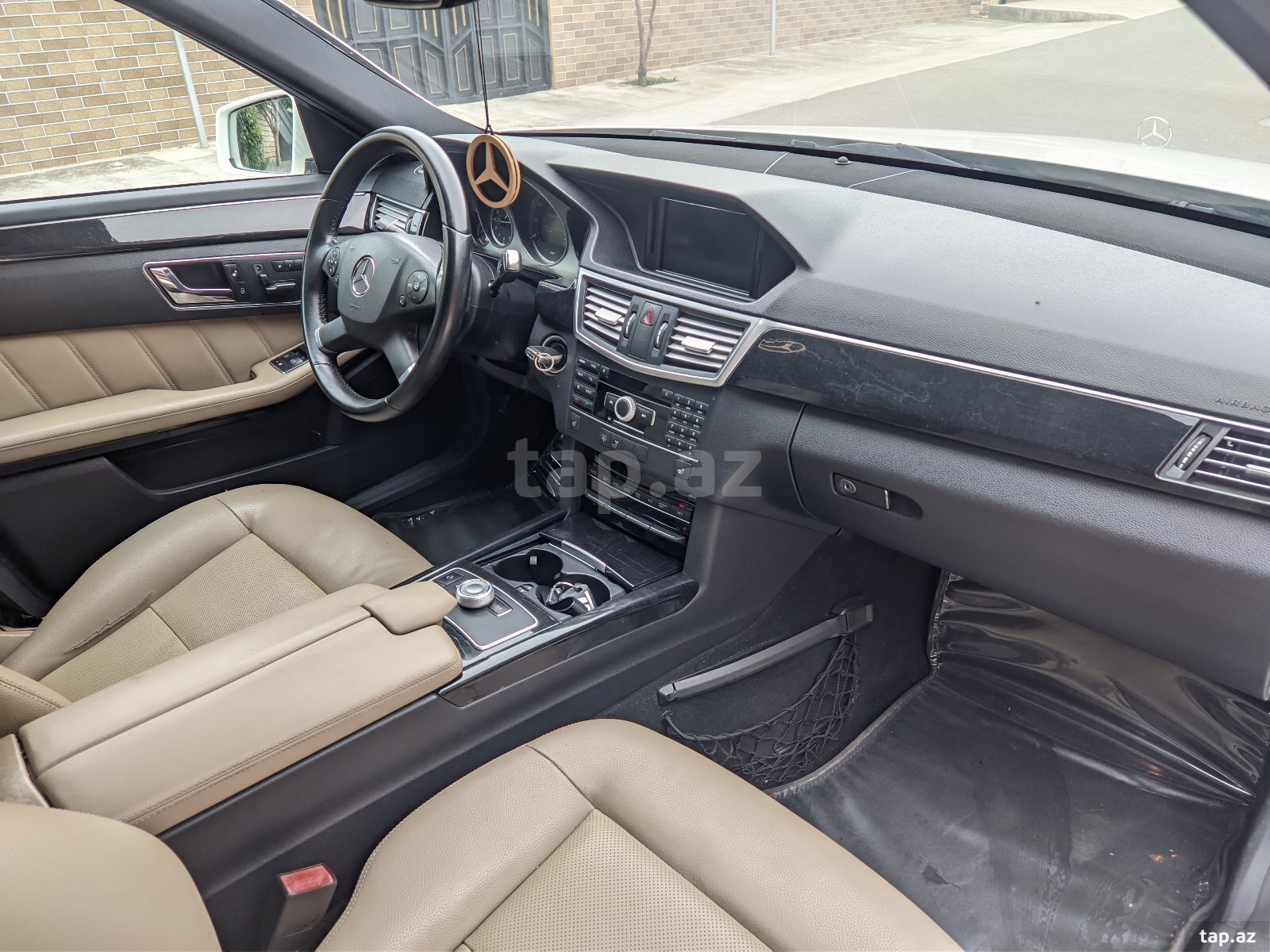 Mercedes E 350, 2010 il (11)