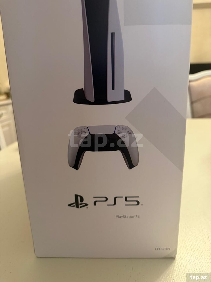 Sony Playstation 5 825GB (2)