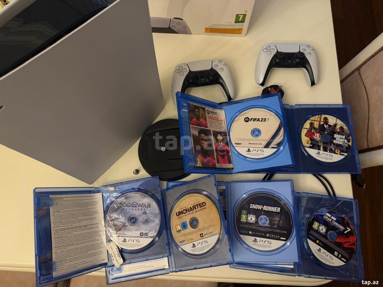 Sony Playstation 5 825GB (3)