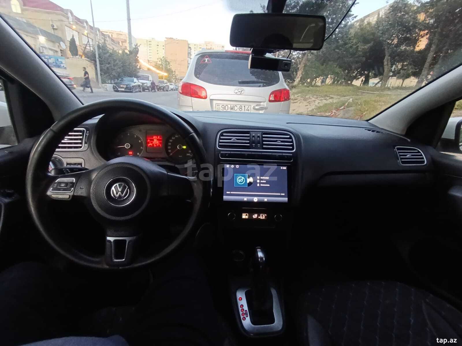 Volkswagen Polo, 2013 il (5)