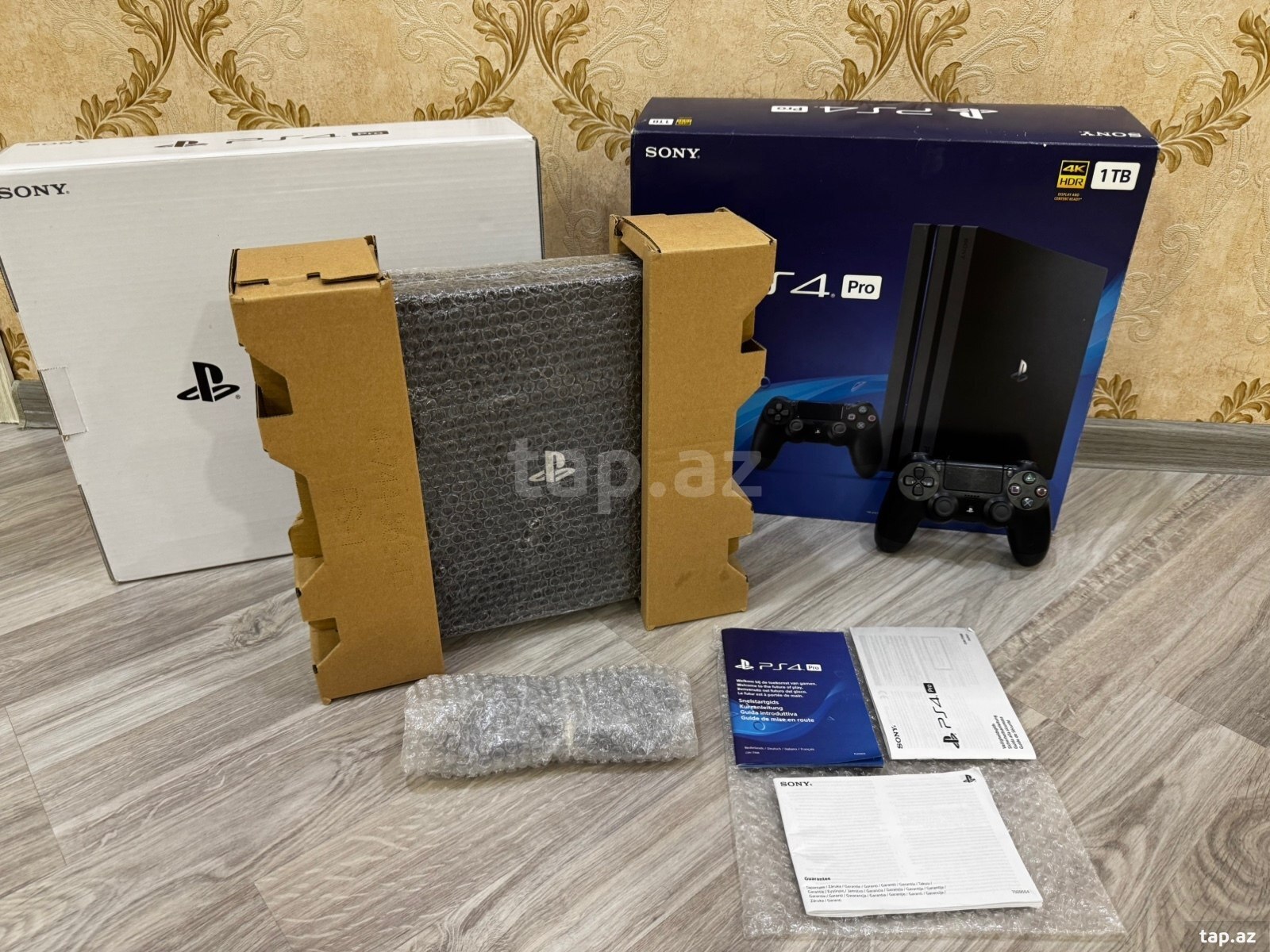 Sony PlayStation 4 Pro 1TB (2)