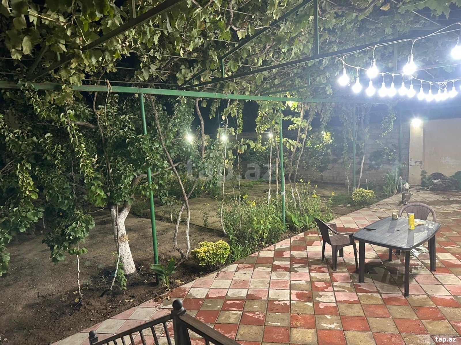 Bağ evi, Buzovna qəs. (3)