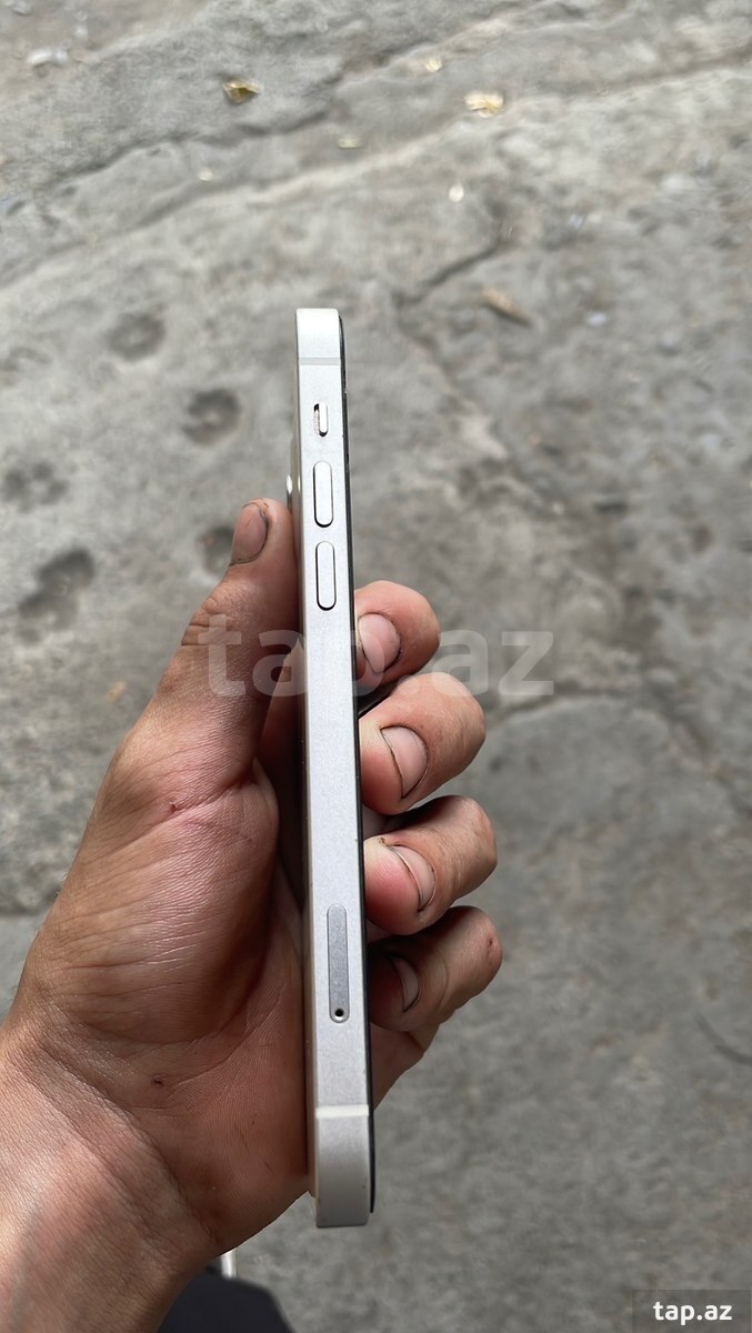 Apple iPhone 12 White 64GB/4GB (2)