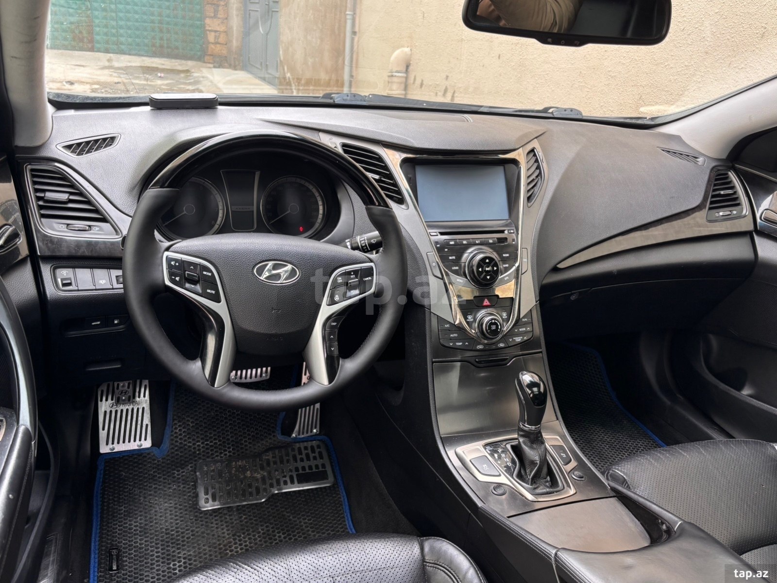 Hyundai Azera, 2012 il (11)