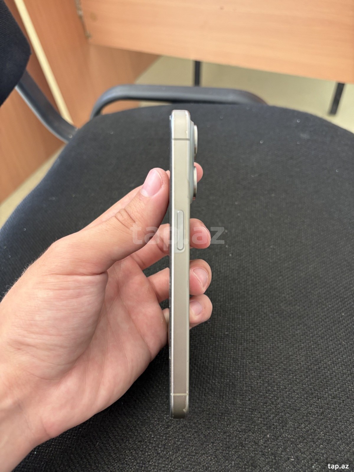Apple iPhone 15 Pro Natural Titanium 128GB/8GB (3)