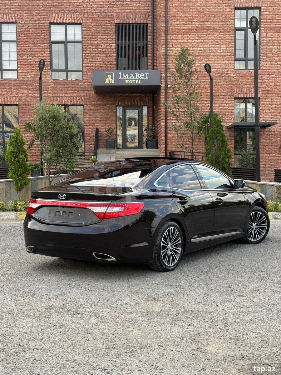 Hyundai Grandeur, 2014 il (4)