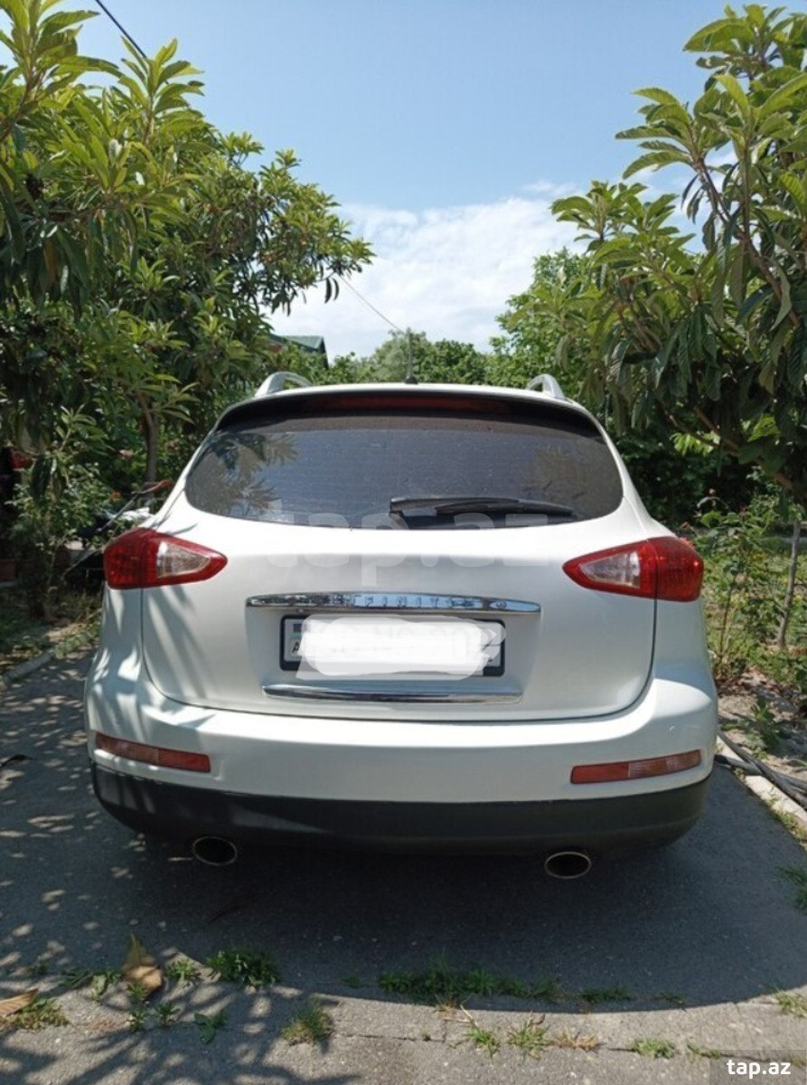 Infiniti EX35, 2011 il (2)
