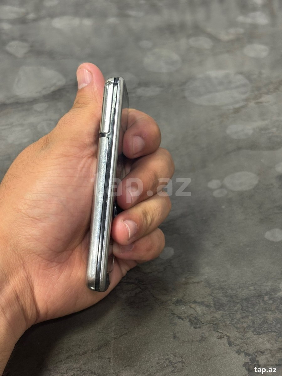 Nokia 6700 Silver Metallic (5)