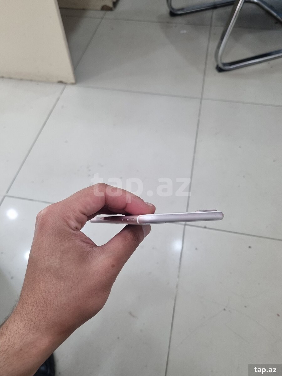 Apple iPhone 7 Plus Rose Gold 32GB (2)