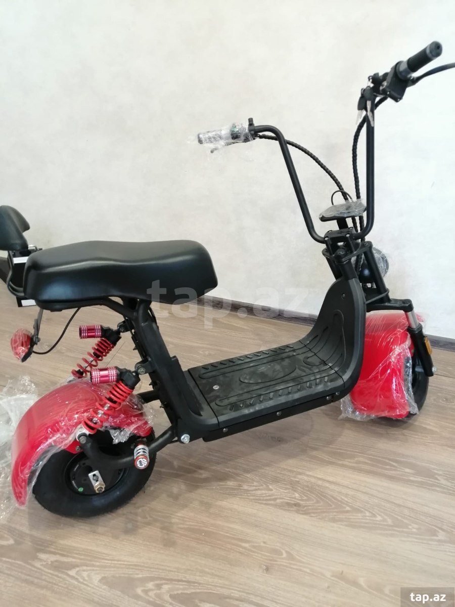 Skuter Moped, 2025 il (8)